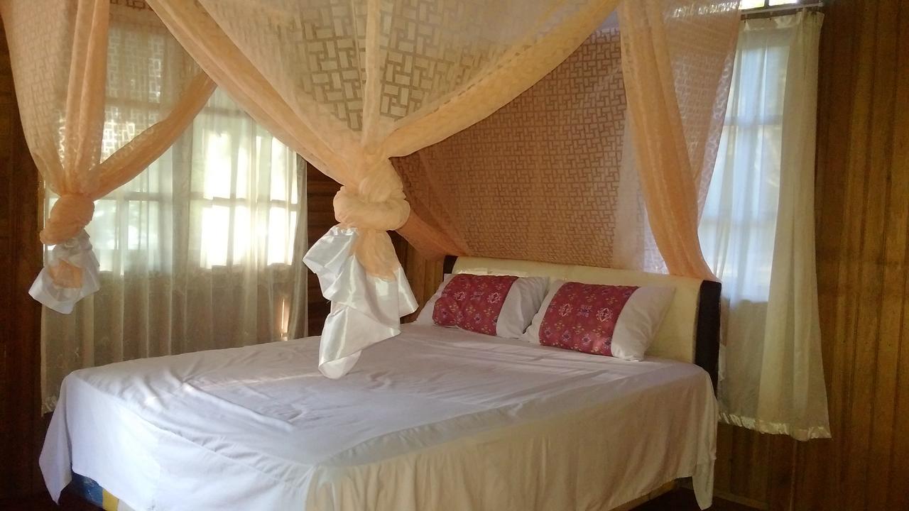 Jonaths Cottage Bunaken Exterior foto