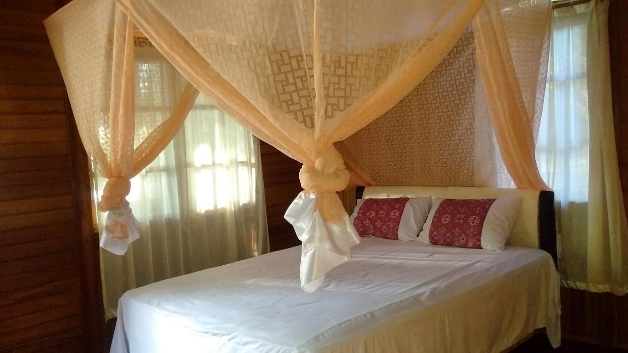 Jonaths Cottage Bunaken Exterior foto