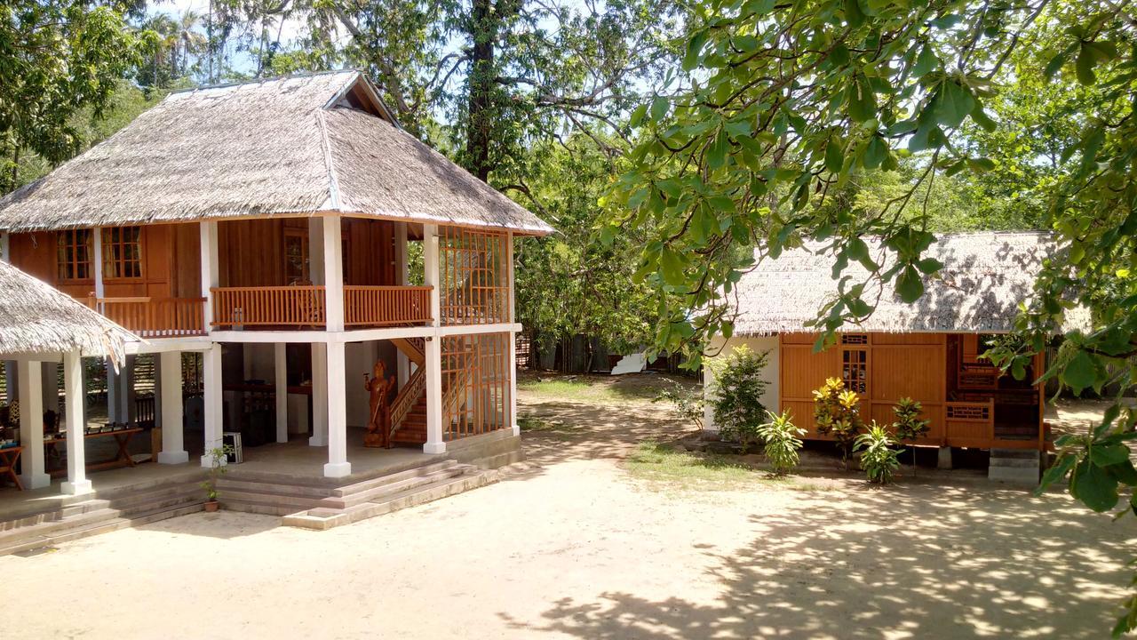 Jonaths Cottage Bunaken Exterior foto